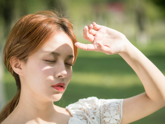 白內(nèi)障原因